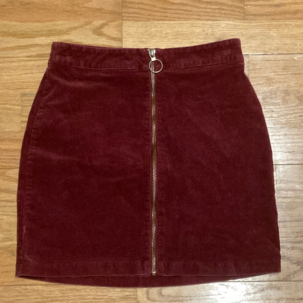 Forever 21 Red Velvet Small Zip- Up Mini Skirt